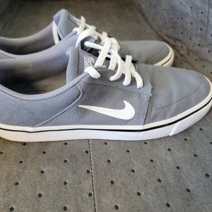 NIKE SHOES SB PORTMORE CANVAS Size 10